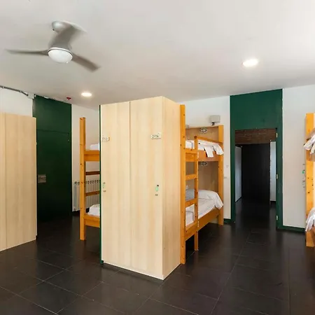 Hostal Inout