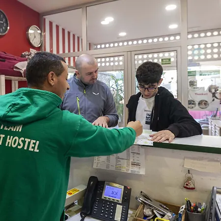 Inout Albergue La Floresta Pearson