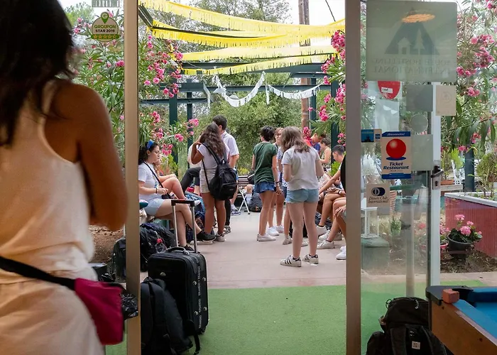 Inout Hostel La Floresta Pearson