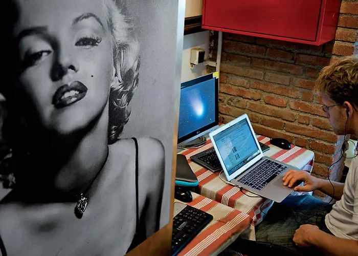 Inout Hostel La Floresta Pearson