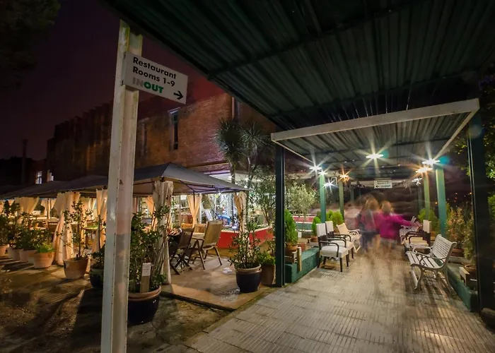 Inout Hostel La Floresta Pearson